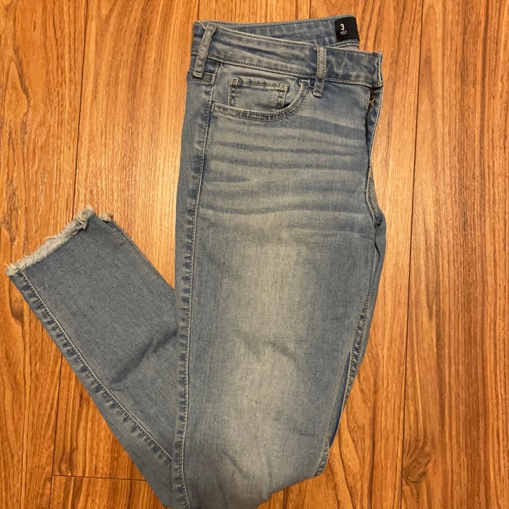 Hollister Crop Jeans